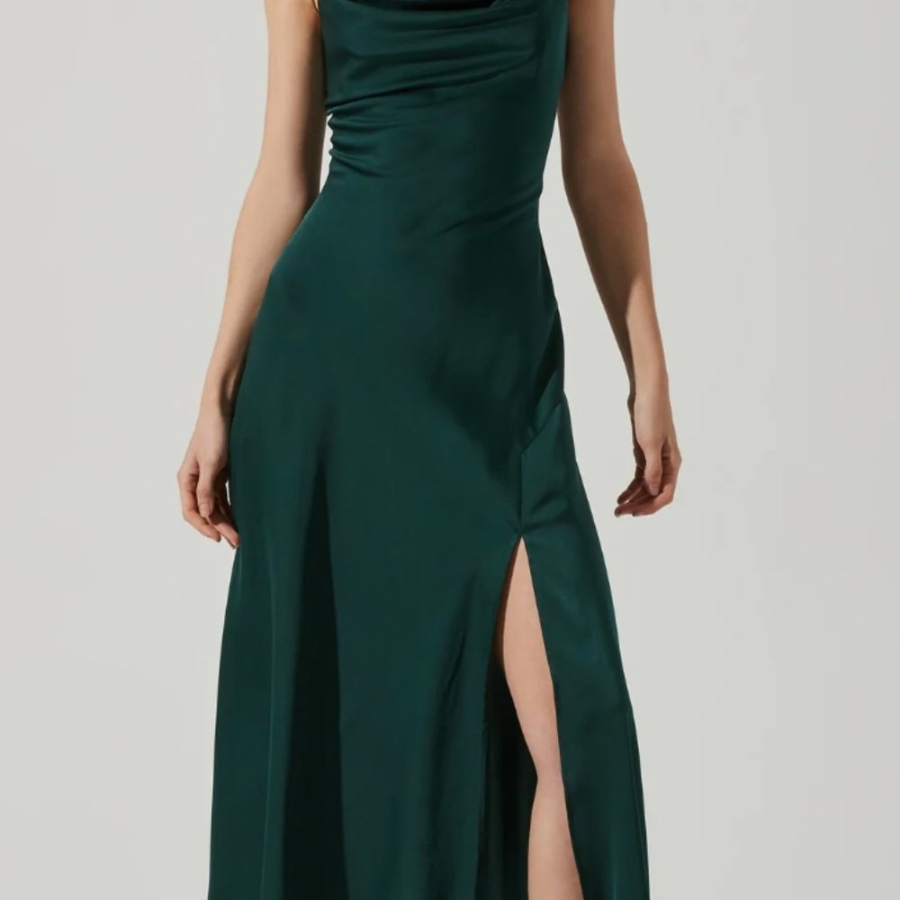Astr Gaiai Dress - Midi Dress - Hunter Green - XL - Satin